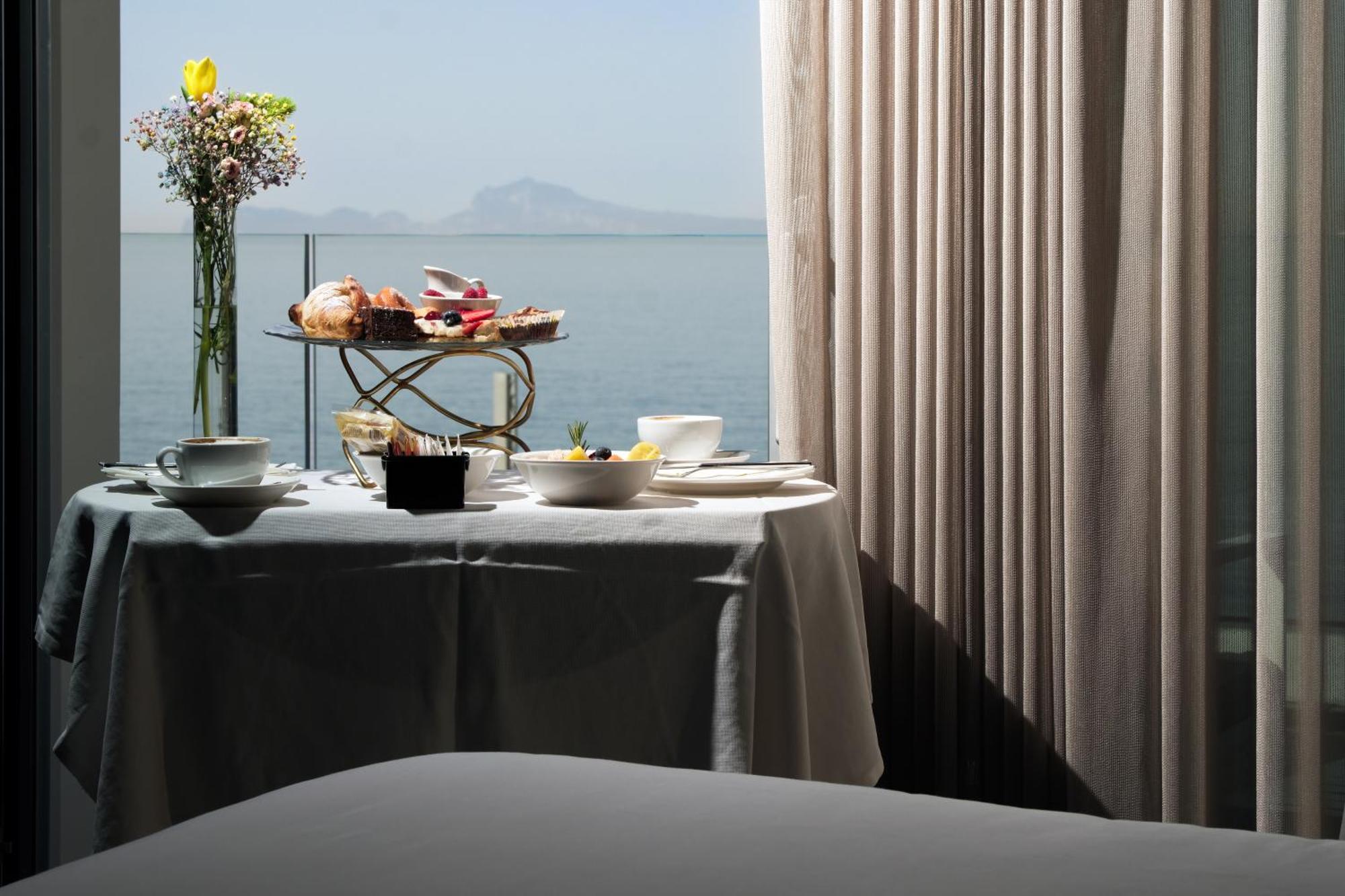 & Tre Fontane Luxury Hotel 4*
