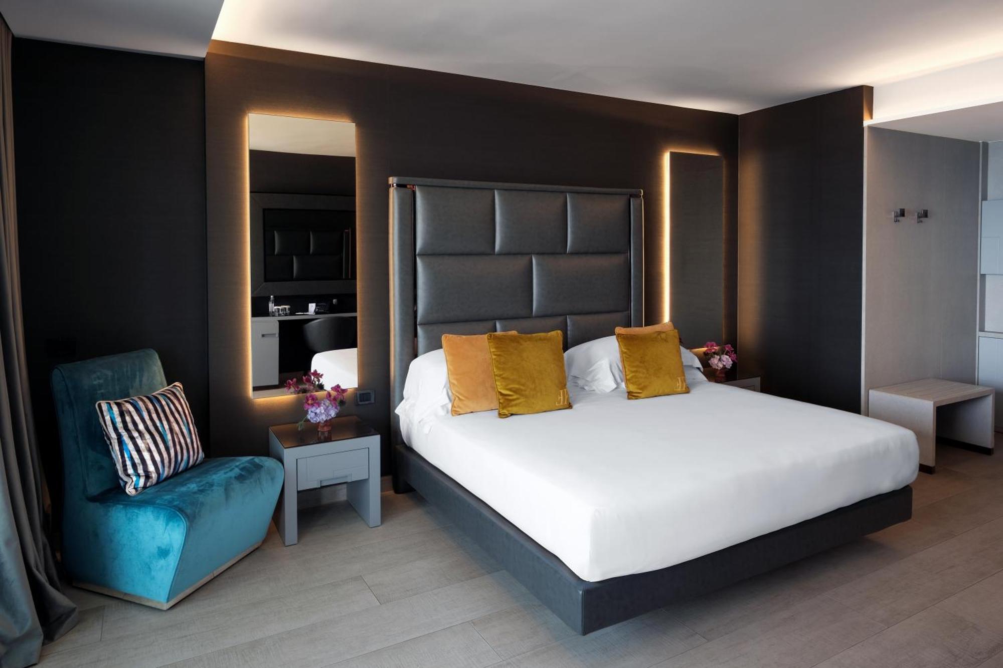 & Tre Fontane Luxury Portici