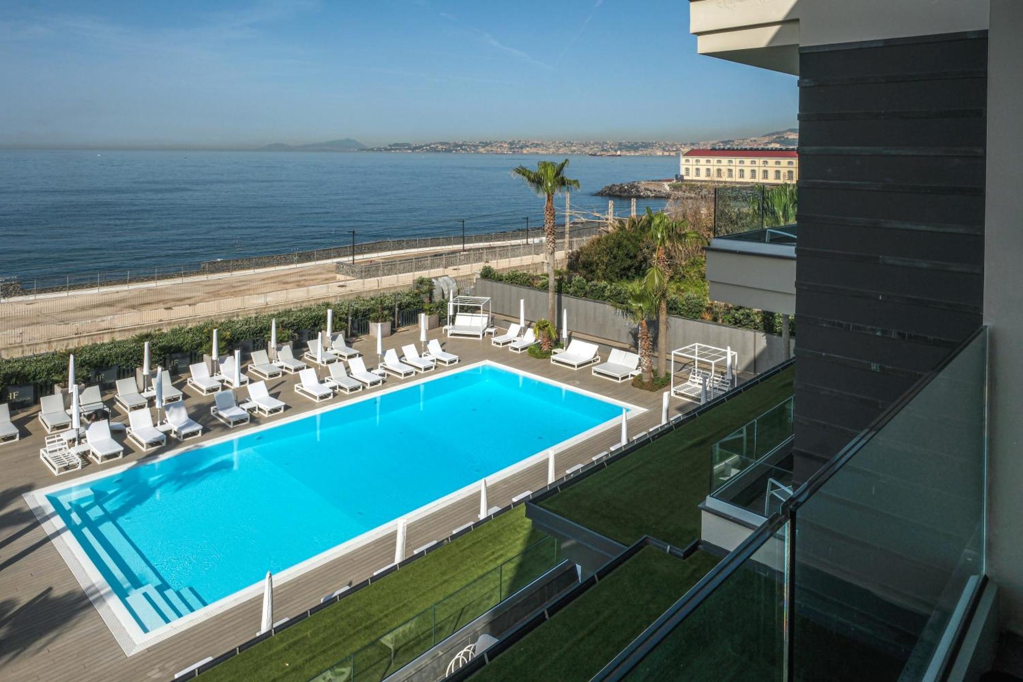 & Tre Fontane Luxury Portici