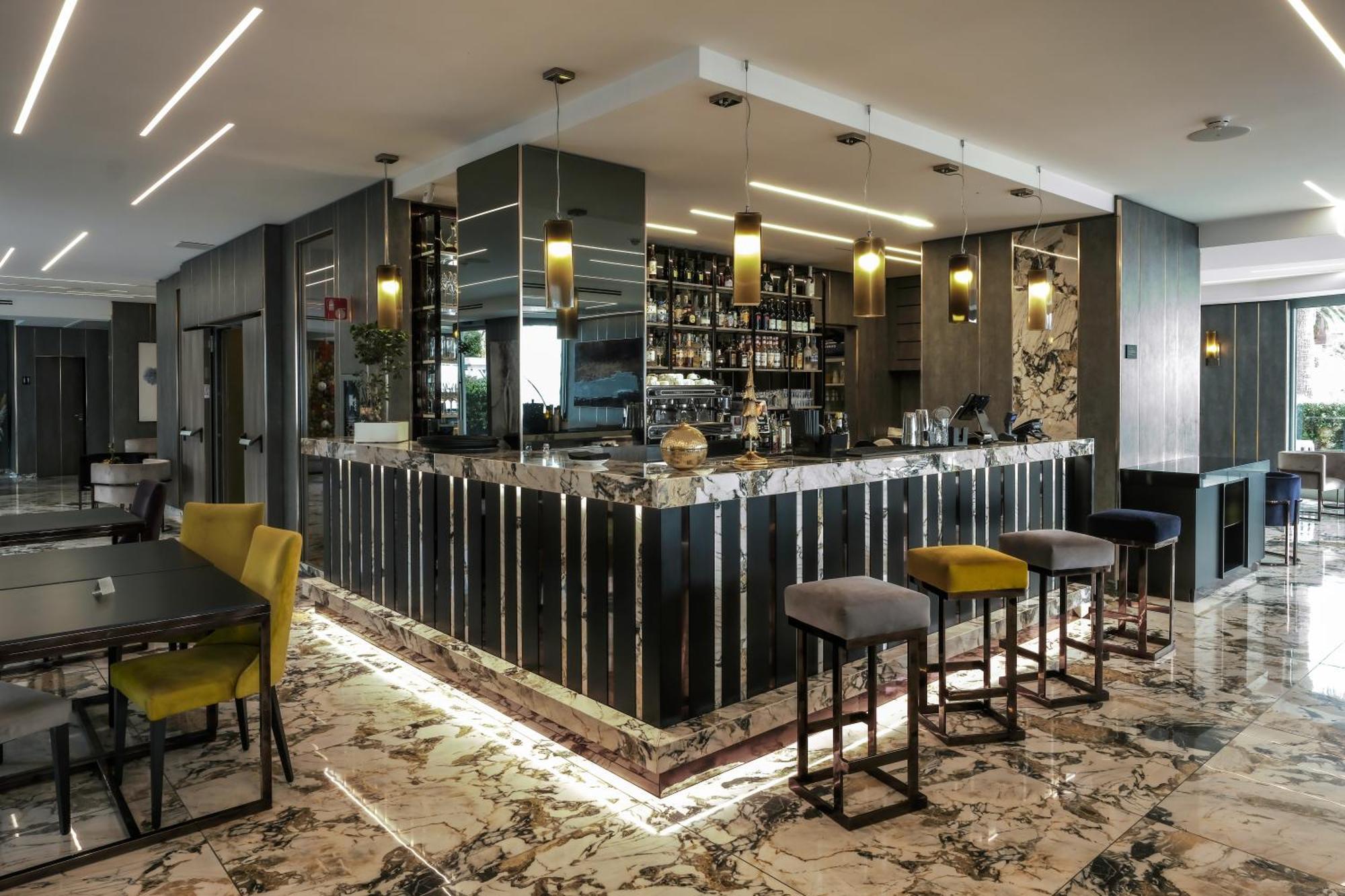 & Tre Fontane Luxury 4*