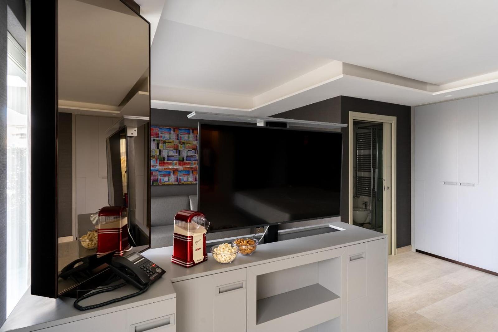 Hotel & Tre Fontane Luxury